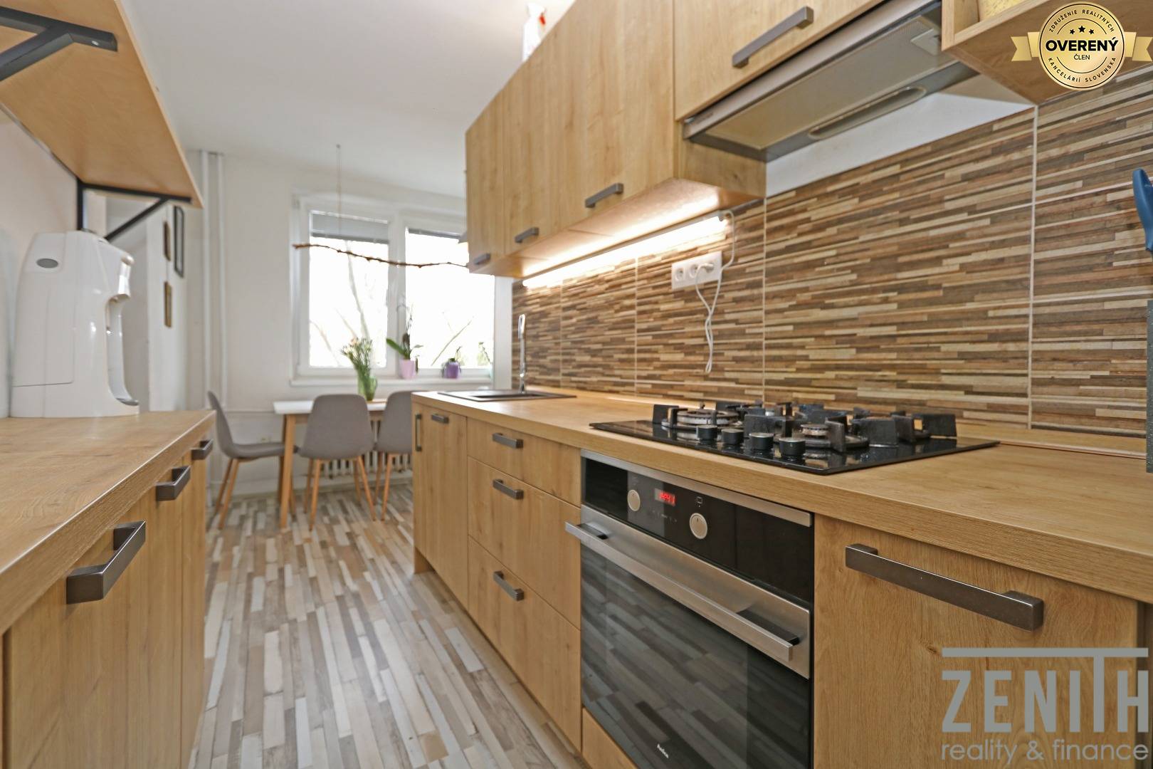 kuchyňa s jedálňou