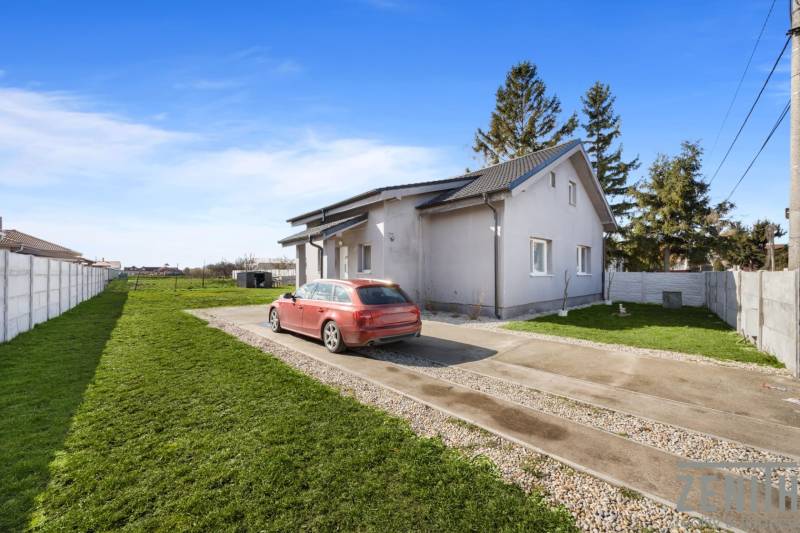 WhatsApp Image 2026-03-11 at 02.21.0.jpeg